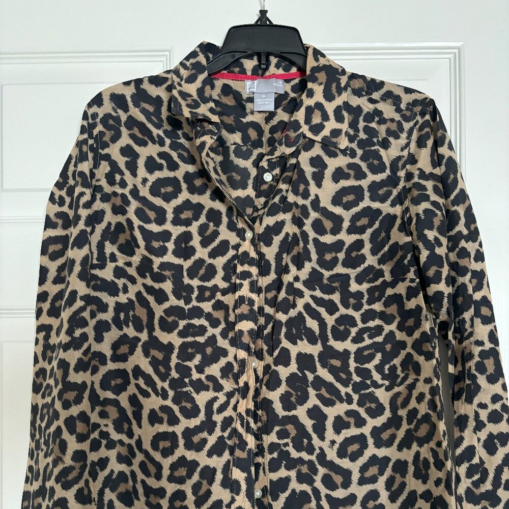 JC'Penny's Leopard Print Button Down-Size M